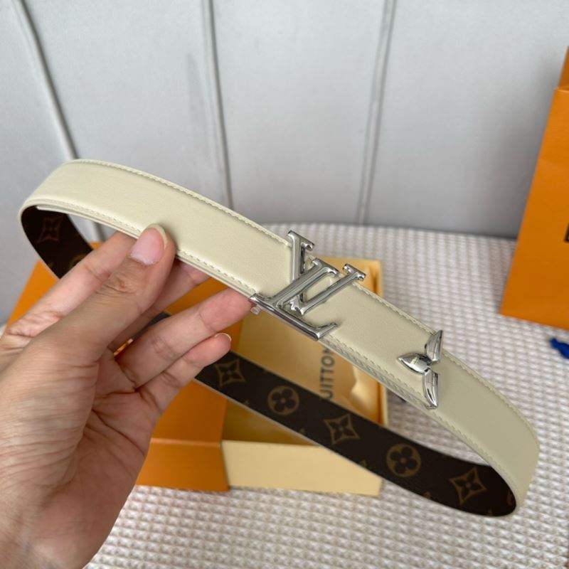 l0vis Vvtt0n belts